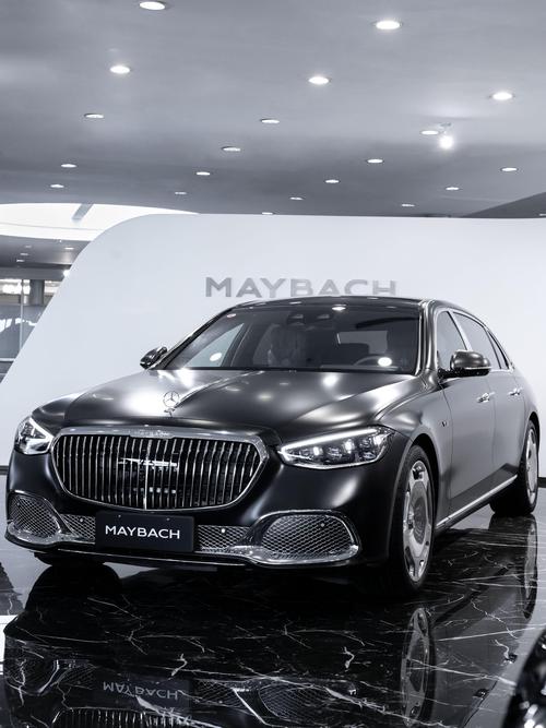 佛山180岚图汽车的售后服务让用户无忧出行，迈巴赫未来的豪华车趋势